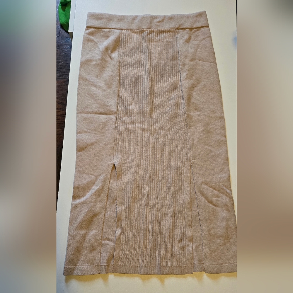 Elegant Tan Women's Skirt